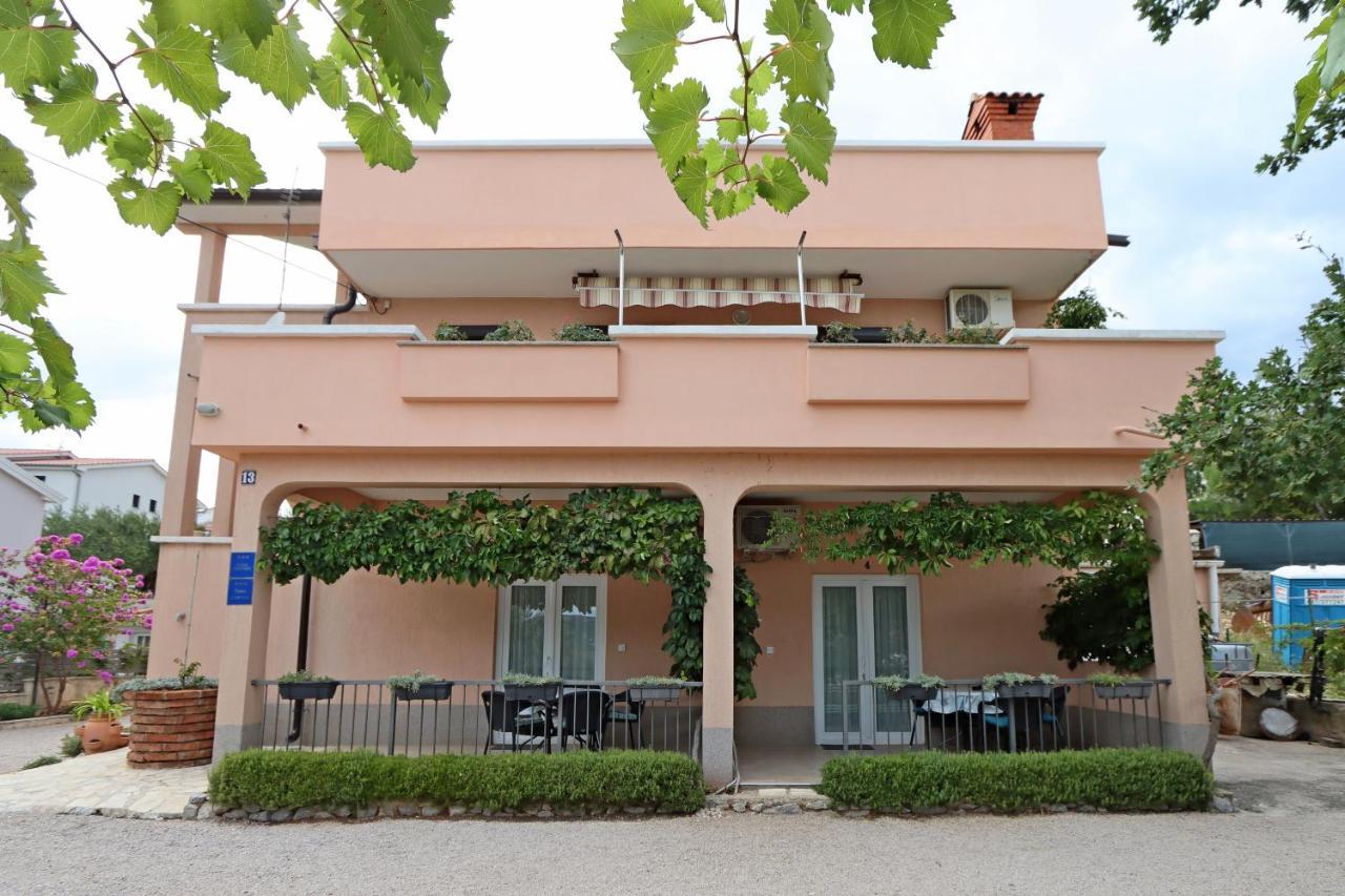 Apartments With A Parking Space Kornic, Krk - 415 Екстер'єр фото