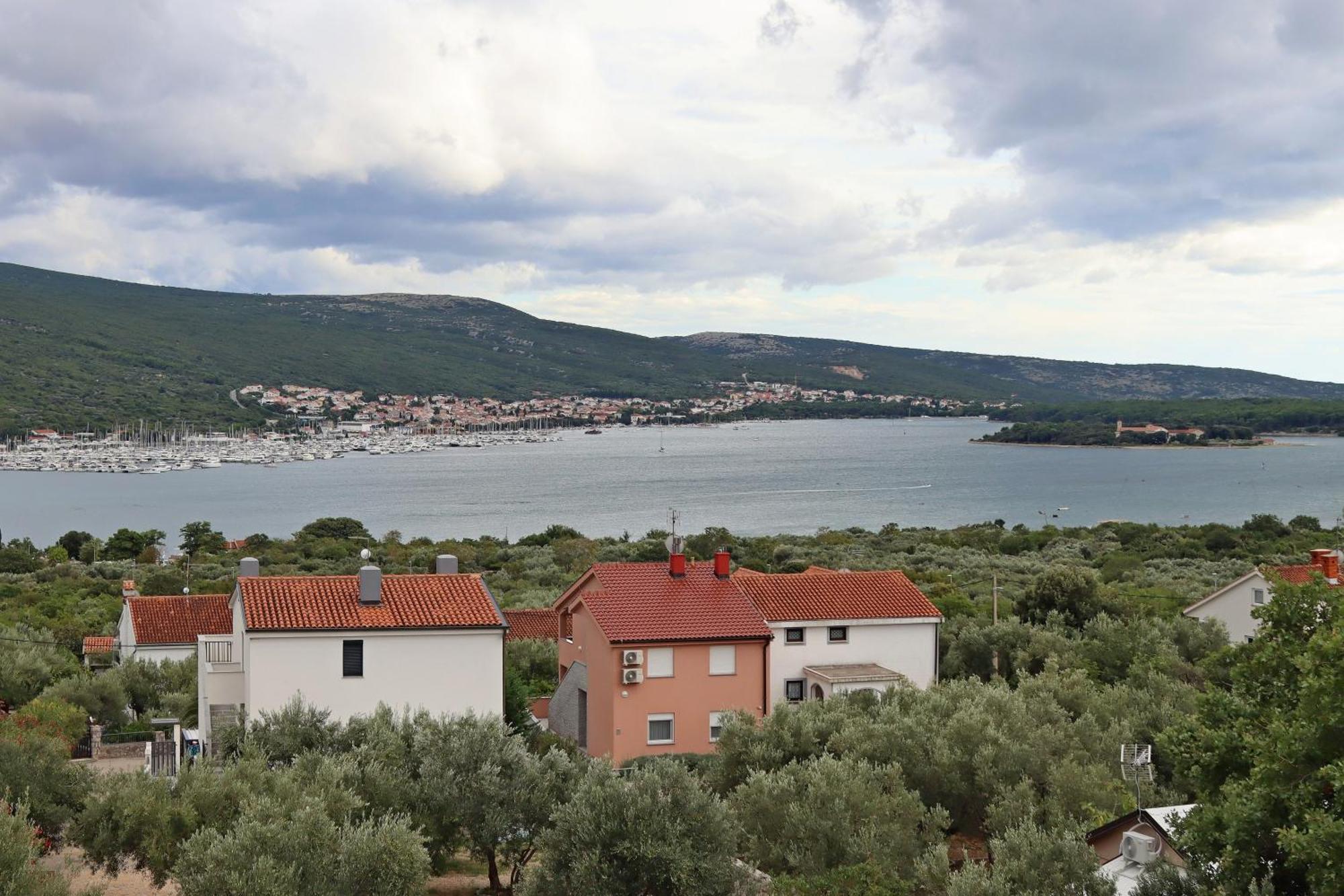Apartments With A Parking Space Kornic, Krk - 415 Екстер'єр фото