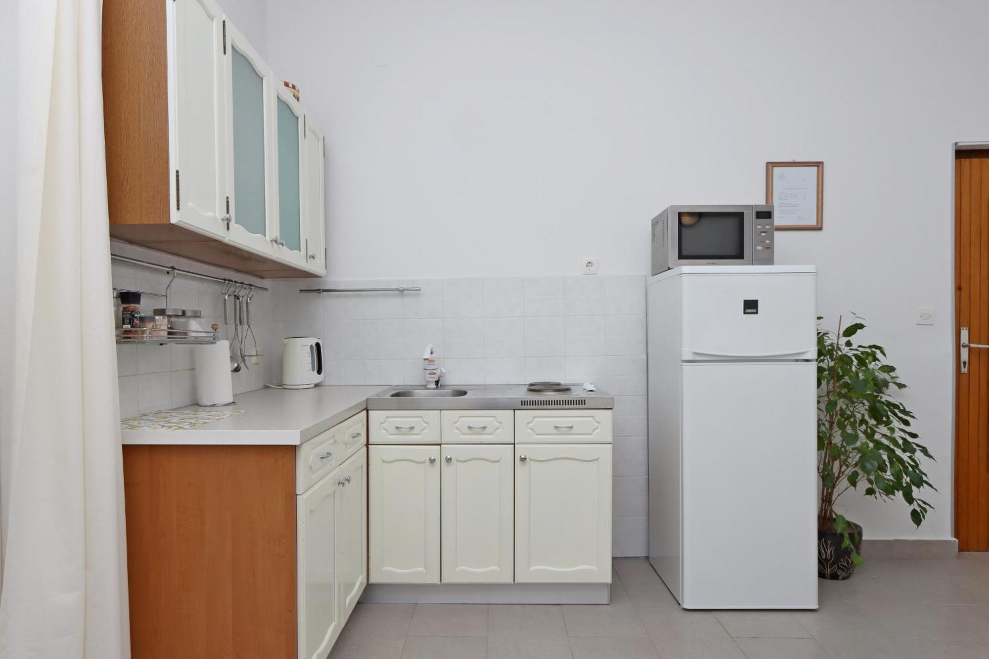 Apartments With A Parking Space Kornic, Krk - 415 Номер фото