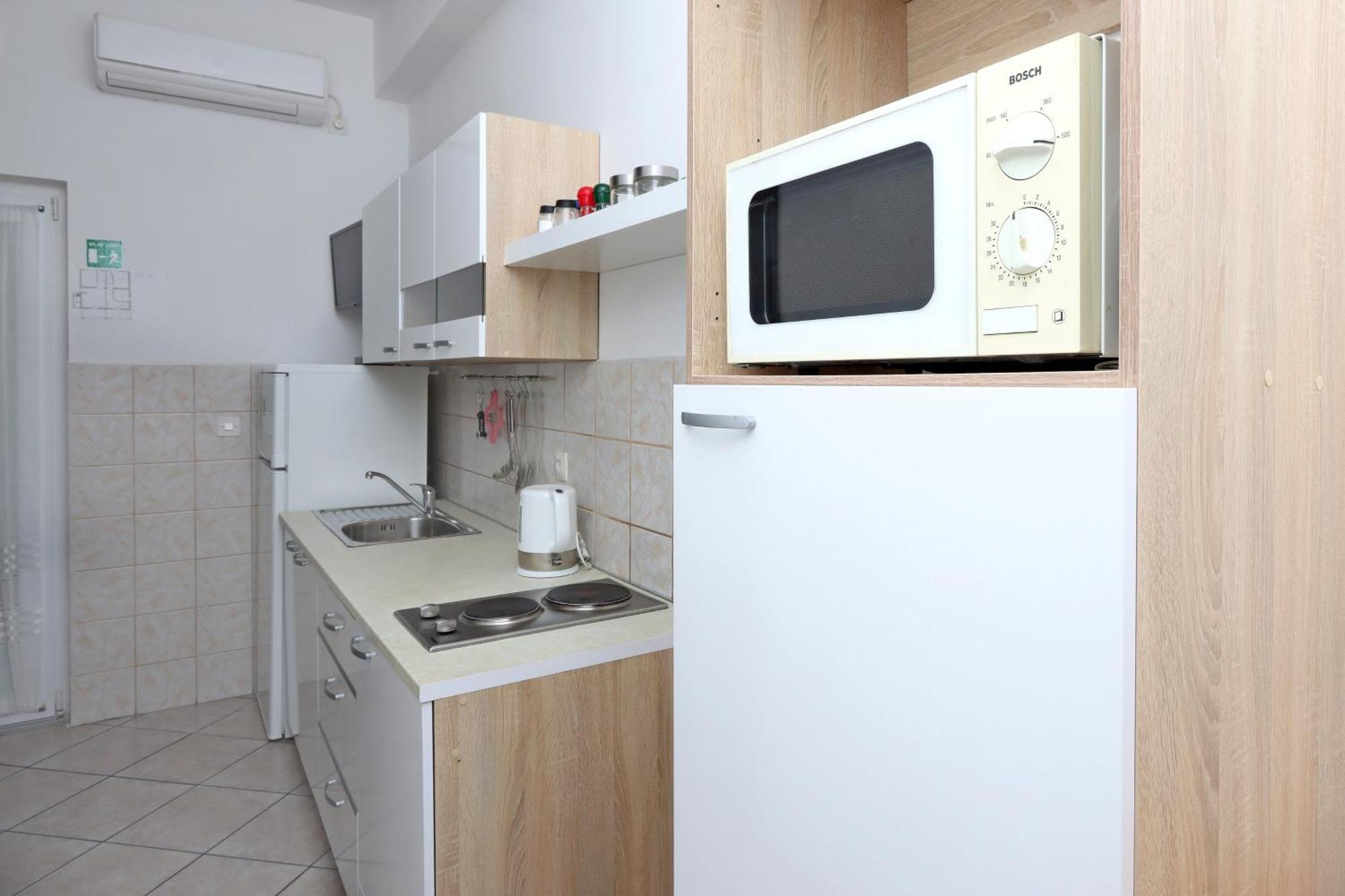 Apartments With A Parking Space Kornic, Krk - 415 Номер фото