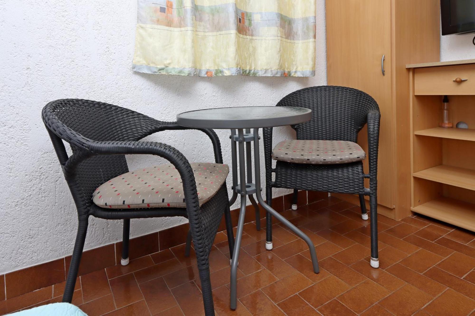Apartments With A Parking Space Kornic, Krk - 415 Номер фото
